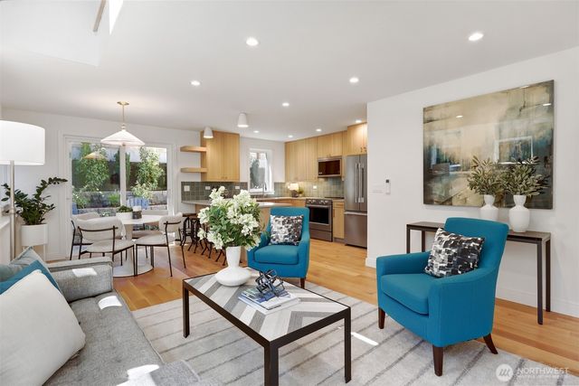 709 N 65th Street, Seattle, WA 98103