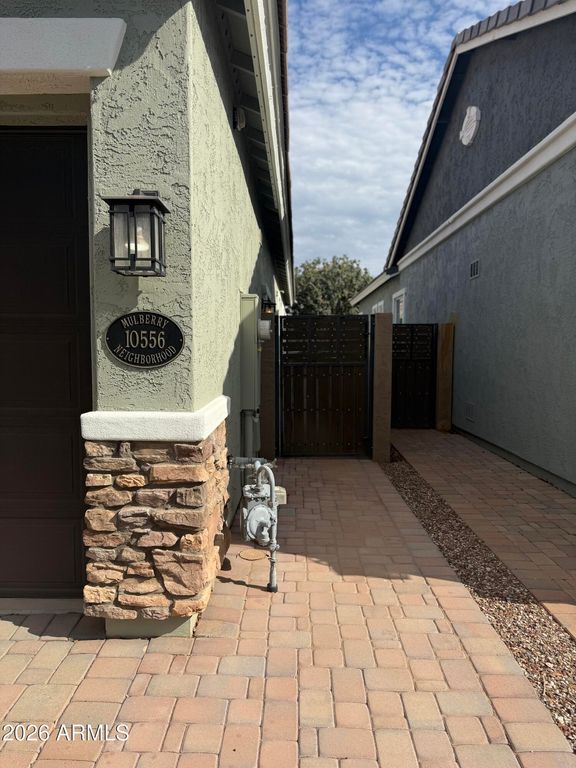 10556 E NICHOLS Avenue, Mesa, AZ 85209 — photo 5
