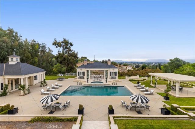 85 Crestview, Camarillo, CA 93010