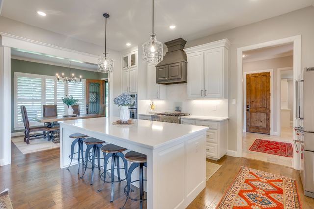 138 Calle Encino Lane, Millsap, TX 76066