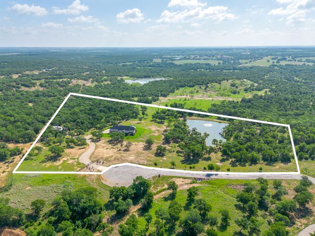 138 Calle Encino Lane, Millsap, TX 76066