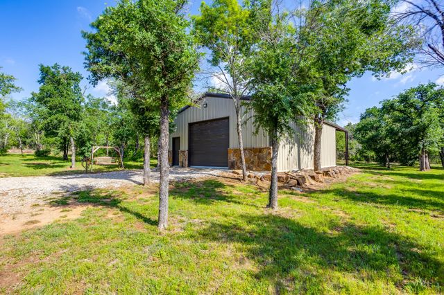 138 Calle Encino Lane, Millsap, TX 76066