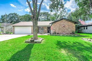5404 Tanglebriar Drive, Dickinson, TX 77539