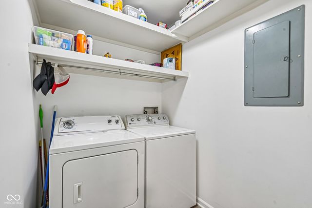 2222 Rome Drive B, Indianapolis, IN 46228
