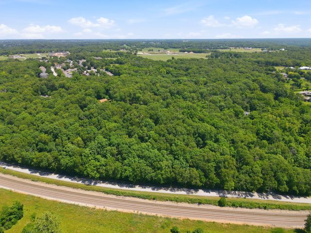 2352 S Valley View Lane, Springfield, MO 65809
