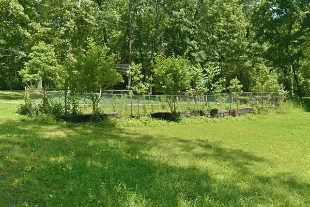 2352 S Valley View Lane, Springfield, MO 65809