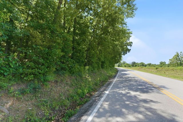 2352 S Valley View Lane, Springfield, MO 65809