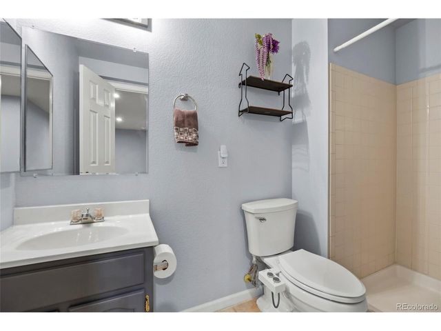 18145 E Alamo Dr, Centennial, CO 80015