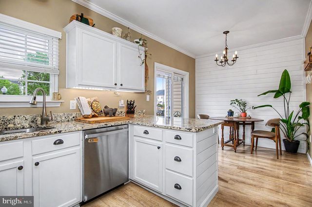 510 LILAC TER NE, Leesburg, VA 20176