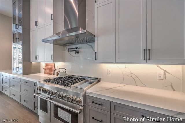 48 Grand Miramar Drive, Henderson, NV 89011