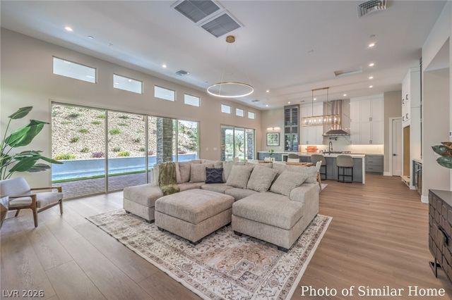 48 Grand Miramar Drive, Henderson, NV 89011