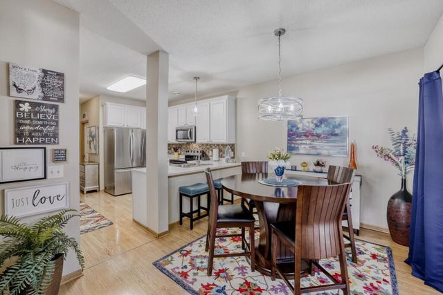 6689 Pine Crest Trail S, Cottage Grove, MN 55016