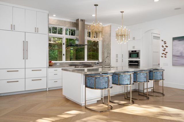 2406 Pemberton PKWY, Austin, TX 78703