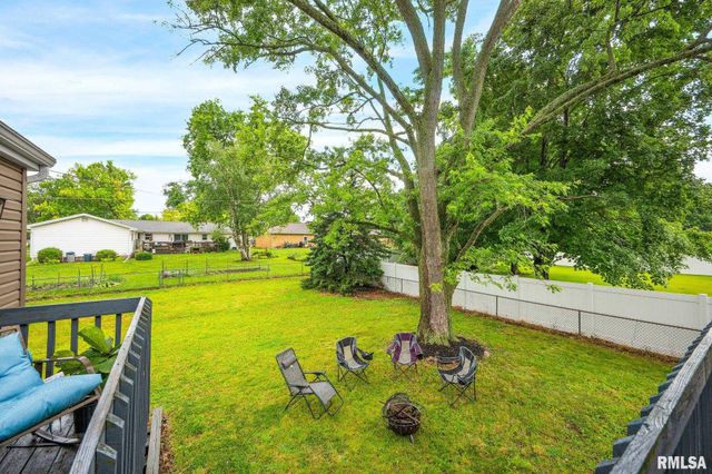 1020 E MADISON Street, Morton, IL 61550