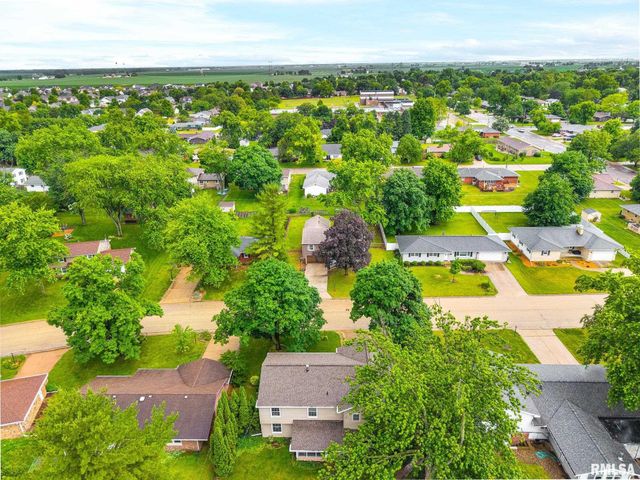 1020 E MADISON Street, Morton, IL 61550