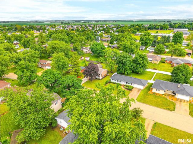 1020 E MADISON Street, Morton, IL 61550