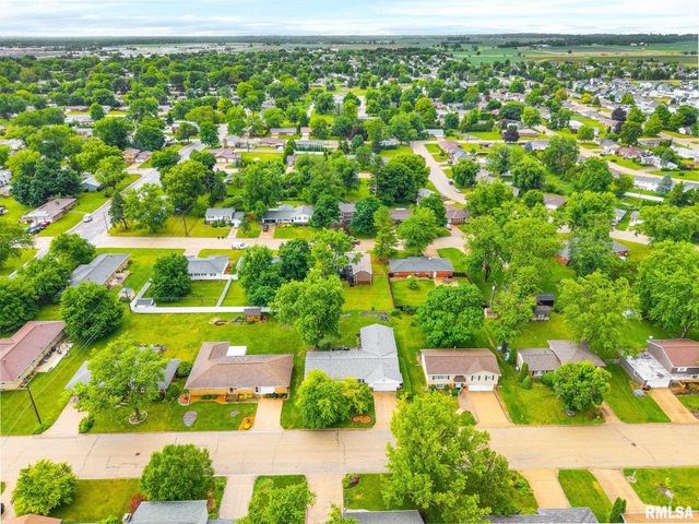 1020 E MADISON Street, Morton, IL 61550