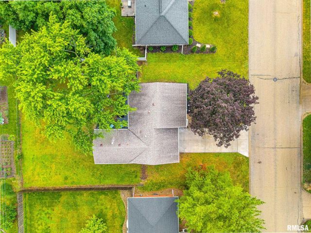 1020 E MADISON Street, Morton, IL 61550