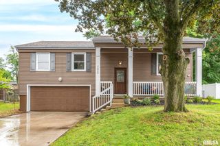 1020 E MADISON Street, Morton, IL 61550