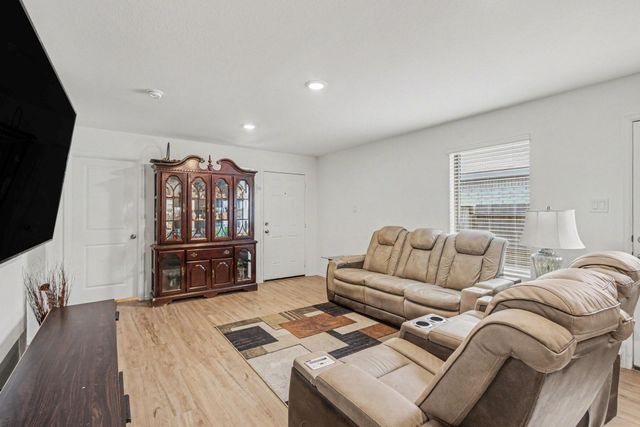 4110 Holland View Lane, Baytown, TX 77521