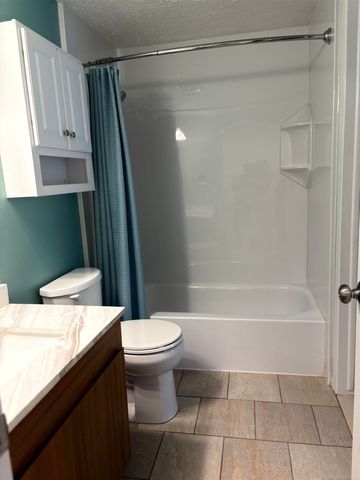 4384 15 Mile Road, Sterling Heights, MI 48310