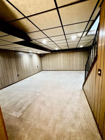 4384 15 Mile Road, Sterling Heights, MI 48310