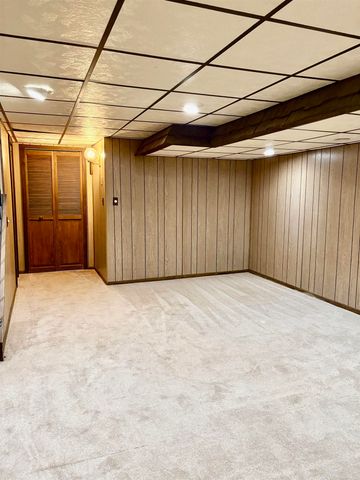 4384 15 Mile Road, Sterling Heights, MI 48310
