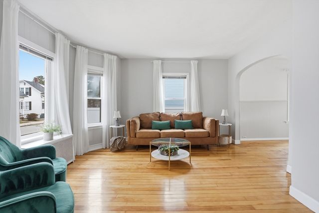 43 Tampa St, Worcester, MA 01604