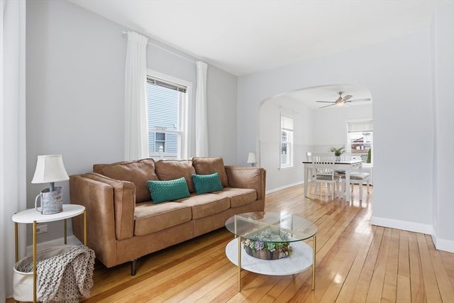 43 Tampa St, Worcester, MA 01604