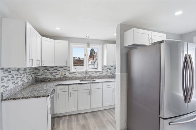 43 Tampa St, Worcester, MA 01604