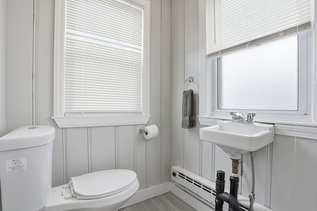 43 Tampa St, Worcester, MA 01604