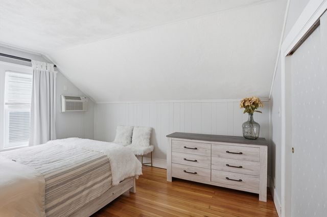 43 Tampa St, Worcester, MA 01604