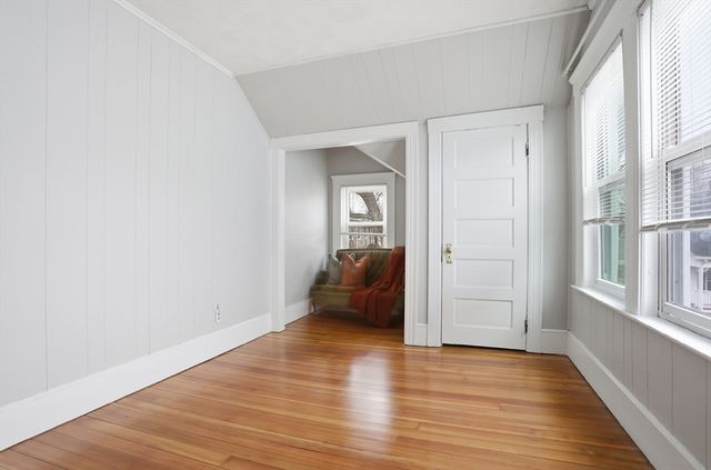 43 Tampa St, Worcester, MA 01604