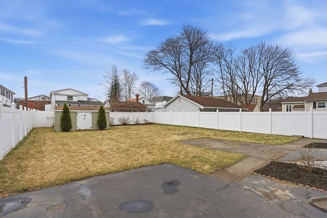 43 Tampa St, Worcester, MA 01604