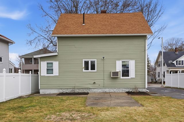 43 Tampa St, Worcester, MA 01604