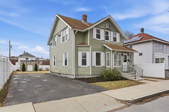 43 Tampa St, Worcester, MA 01604