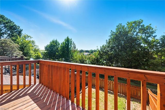53 Dawn LN, Hampton, VA 23666