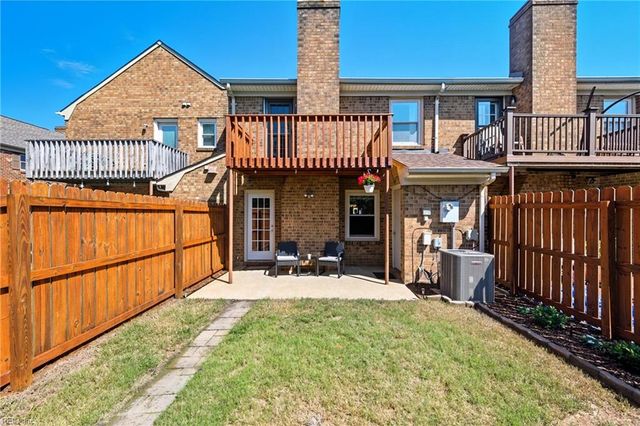 53 Dawn LN, Hampton, VA 23666