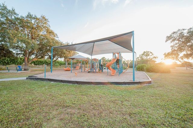 237 W PINE VALLEY LANE, Rotonda West, FL 33947