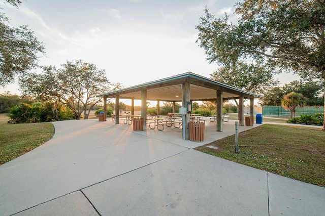 237 W PINE VALLEY LANE, Rotonda West, FL 33947