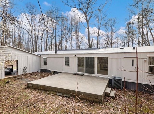 206 Oakridge Drive, Cleveland, GA 30528
