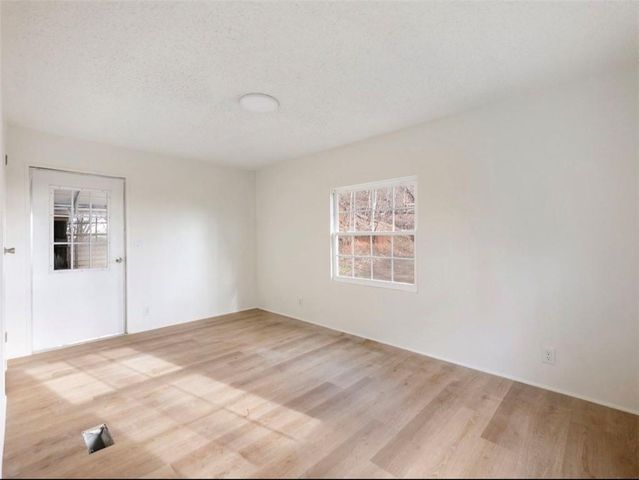 206 Oakridge Drive, Cleveland, GA 30528