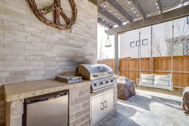 2357 Longspur Drive, Fort Worth, TX 76008