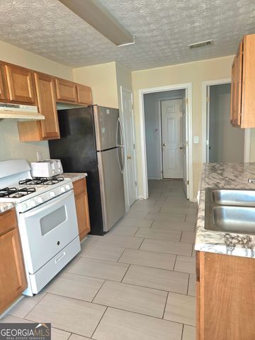 557 Shadow Valley Court, Lithonia, GA 30058