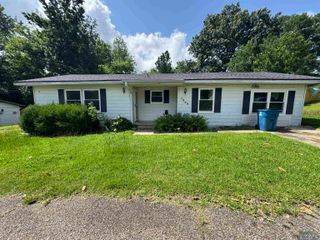 1205 Jones, Henderson, TX 75654