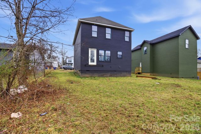 1124 8th Street, Statesville, NC 28677