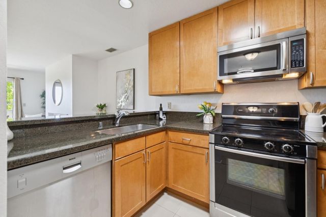 300 Murchison Drive 312, Millbrae, CA 94030