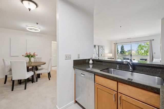 300 Murchison Drive 312, Millbrae, CA 94030