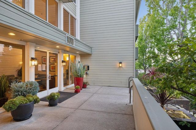 300 Murchison Drive 312, Millbrae, CA 94030