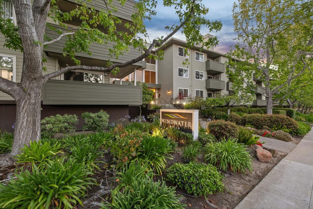 300 Murchison Drive 312, Millbrae, CA 94030
